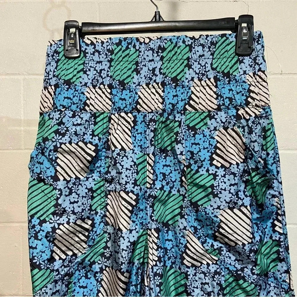 FP Movement Parachute Jogger Pants MEDIUM Blue Floral NWOT Y2K 80s Lightweight - Picture 2 of 6